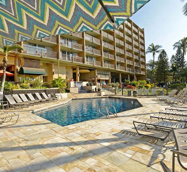 Mana-kai-maui-with-beautiful-pool